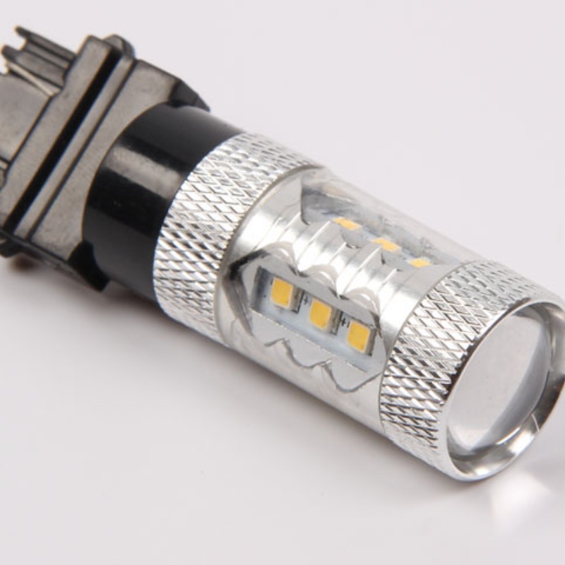 عالية الطاقة 15W SamSung 2323smd سيارة أدى أضواء t25 p27 / 7w 3157 أدى ضوء الفرامل