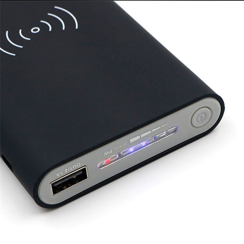 10000mah السلطة حزمة مع شاحن لاسلكي وسادة