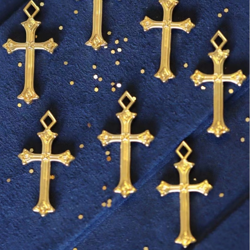 18K Gold Cross Fashion أقراط للنساء