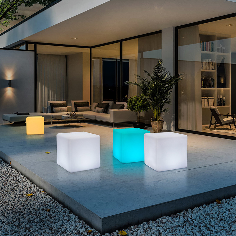 LED LED LUMION CUBE Light Creative Outdoor Outdoor Brackproof Stool KTV Square Chair Bar Bar Concert لتخطيط جو الأحداث