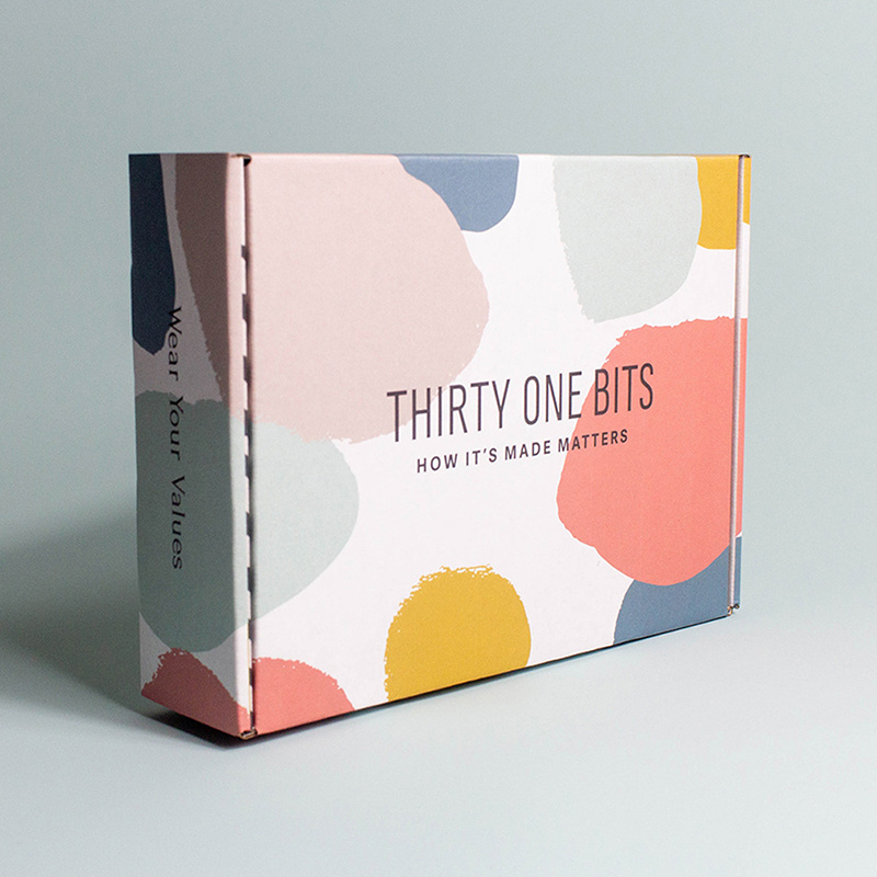 مربع طائرة وردي مربع مربع مربع مربع إكسبريس ثي شيرت تشي شيرت صندوق التغليف مربع ملون متعدد الحجم