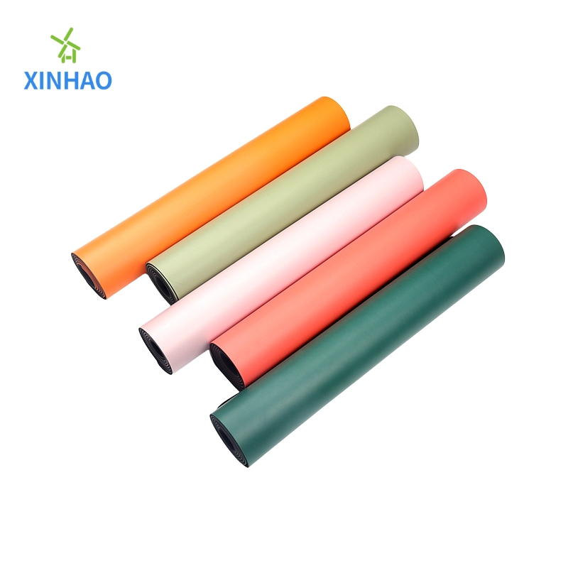 PU Rubber Yoga Mat Wholesale ، دعم الشعار المخصص والنمط ، سمك 4 مم/5mm المطاط الطبيعي حماية البيئة يمكن أن تكون حصيرة اللياقة