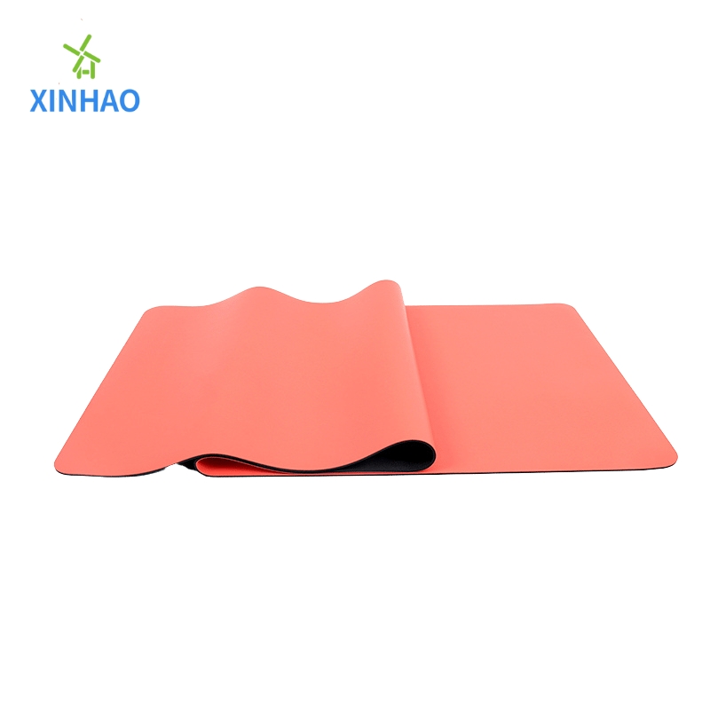 PU Rubber Yoga Mat Wholesale ، دعم الشعار المخصص والنمط ، سمك 4 مم/5mm المطاط الطبيعي حماية البيئة يمكن أن تكون حصيرة اللياقة