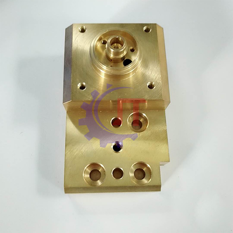 X187B621H01 X182A995H02 M701C راجع M604 Lower Guide Dies Block مع فتحات 2-D6.0mm&2-m4 النقر للغطاء M604 (j) l=104/96.6mm w=60/54mm h=47/15mmmmm