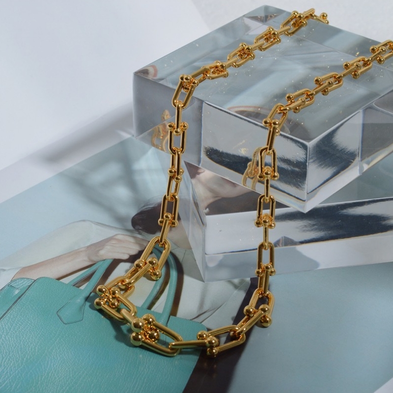 سلسلة سميكة قلادة أنثى أوروبا والولايات المتحدة