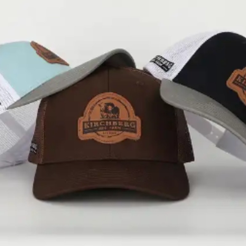 OEM مخصصة عالية الجودة من الجلد الرقعة شعار شبكة snap back gorras caps ، Aplique Cotton 112 قبل منحنى القبعات الشاحنة المنحنية