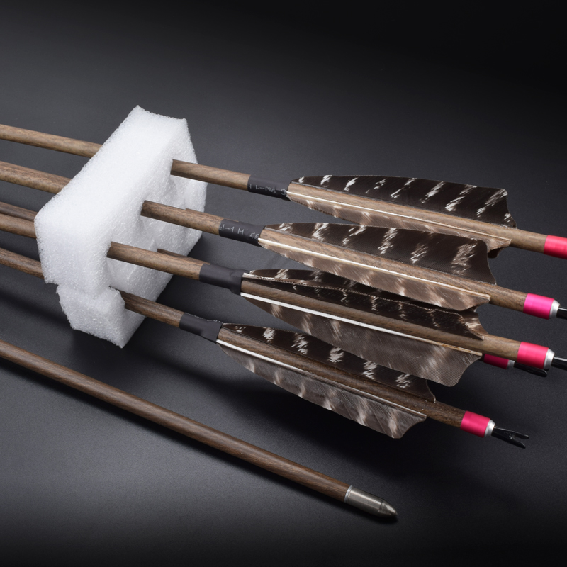 سهام كربونية مموهة من الخشب لرماة القوس التقليديين
